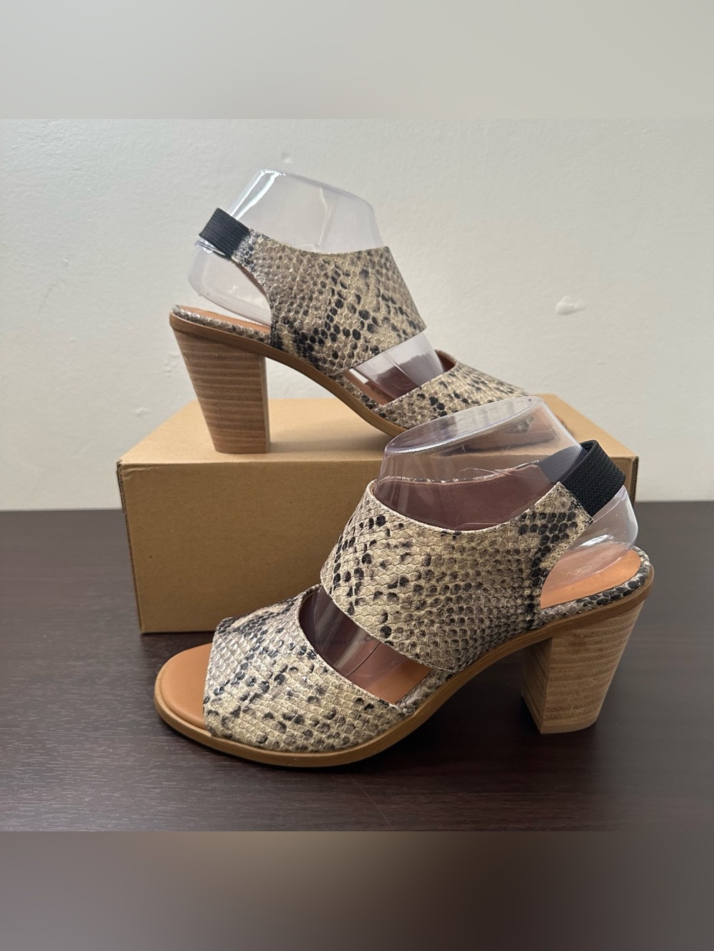 Andre Assous Pipa Snakeskin Animal Print Leather Block Heel Slingback Sandals 10